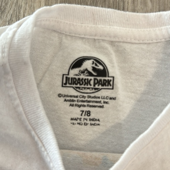 Jurassic Park boys 7/8 tshirt - Picture 5 of 7